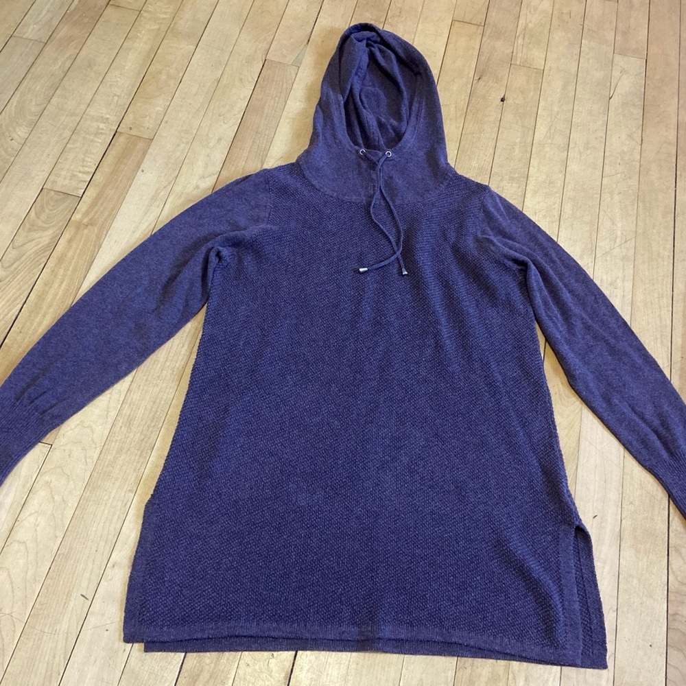 Women’s Medium M Artisan NY Purple Long Sleeve Thumbhole Hoodie Sweater Tunic